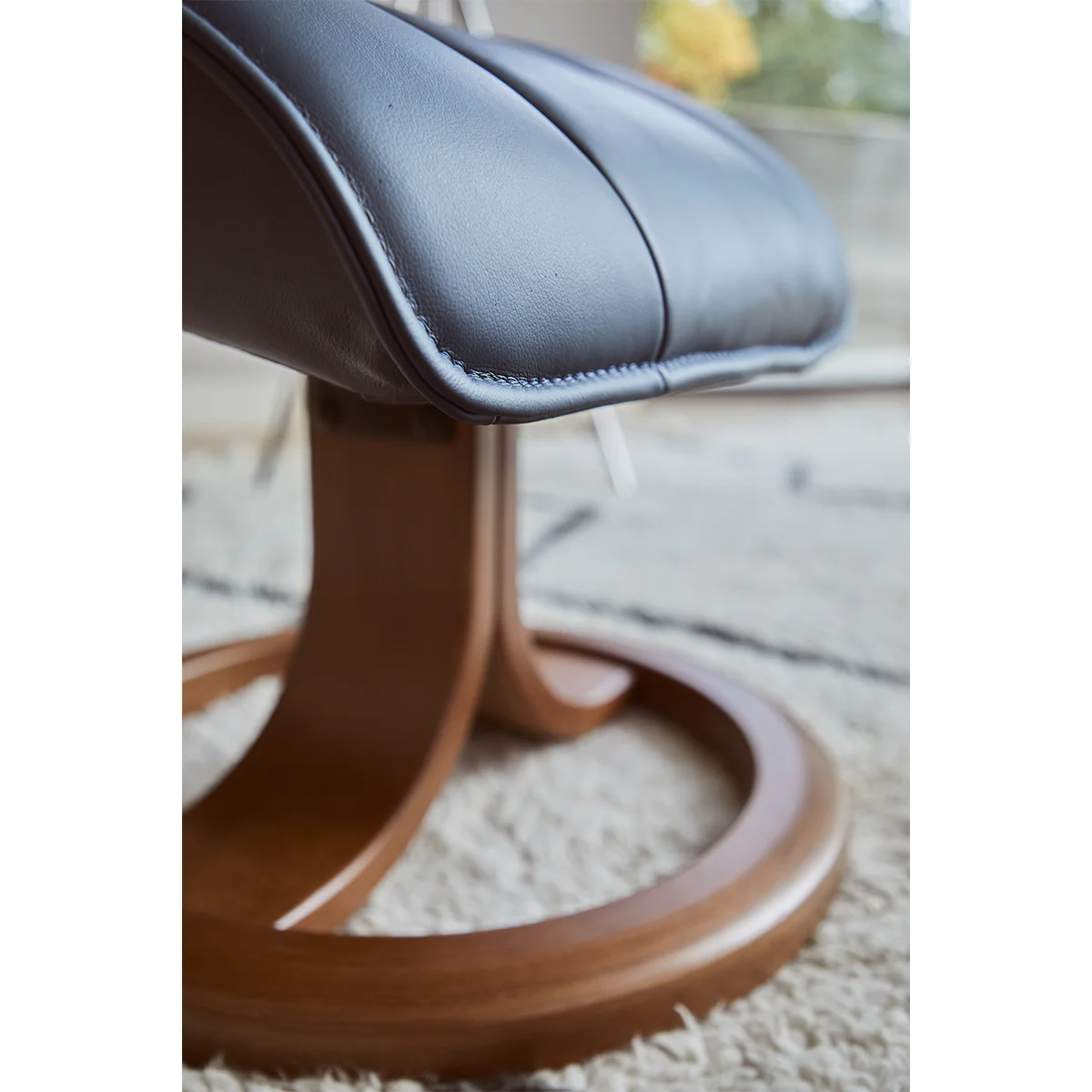 Admiral R Manual Recliner by Fjords - Image 3